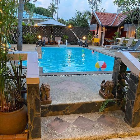 Bee Nat Garden Resort Bang Rak Beach  Exterior photo