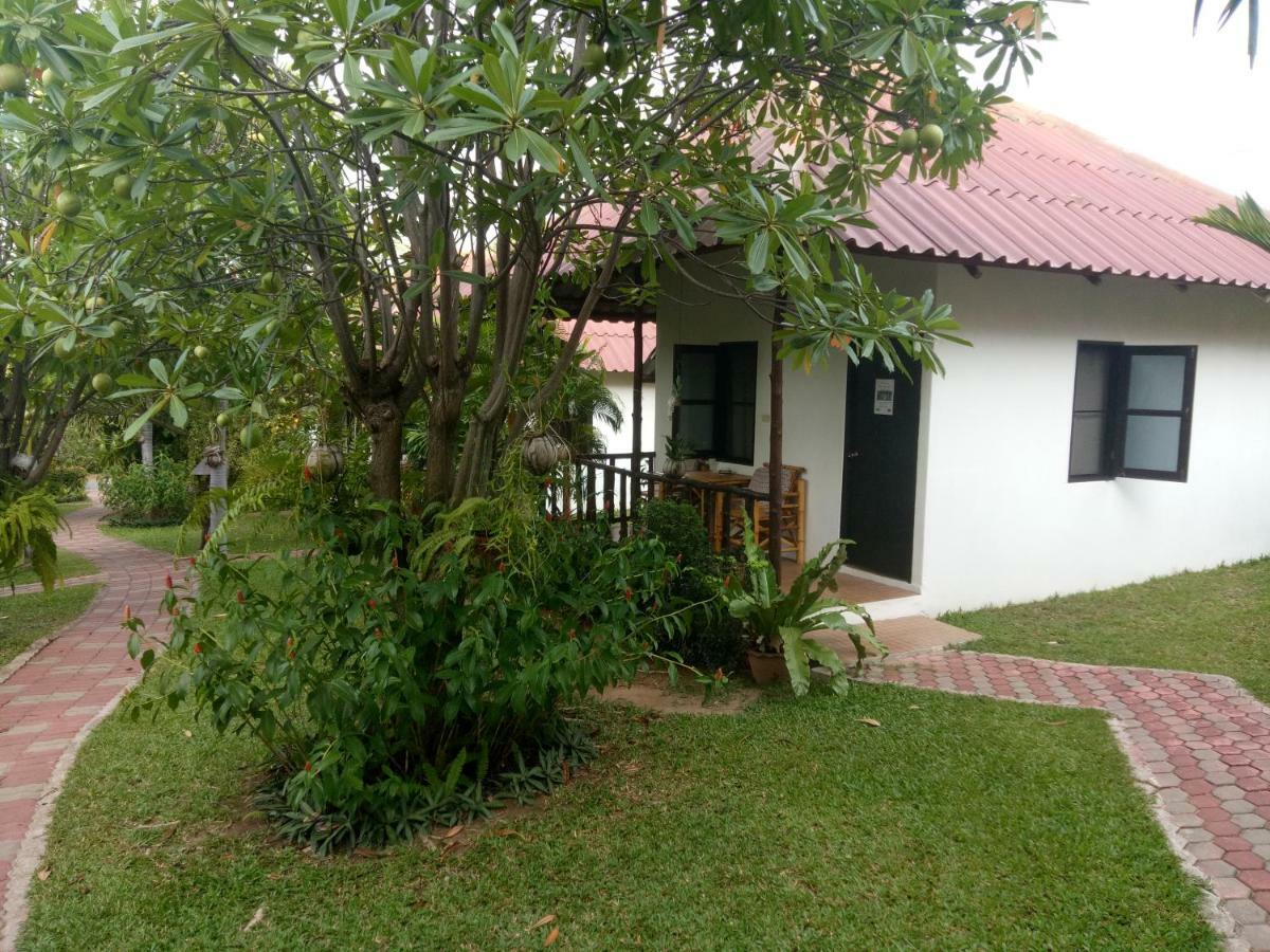 Bee Nat Garden Resort Bang Rak Beach  Exterior photo
